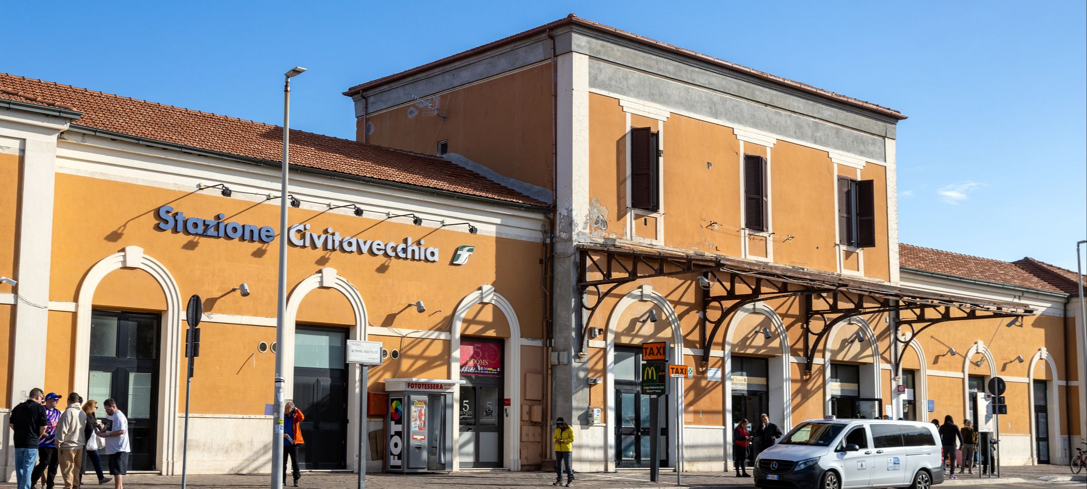 Civitavecchia station