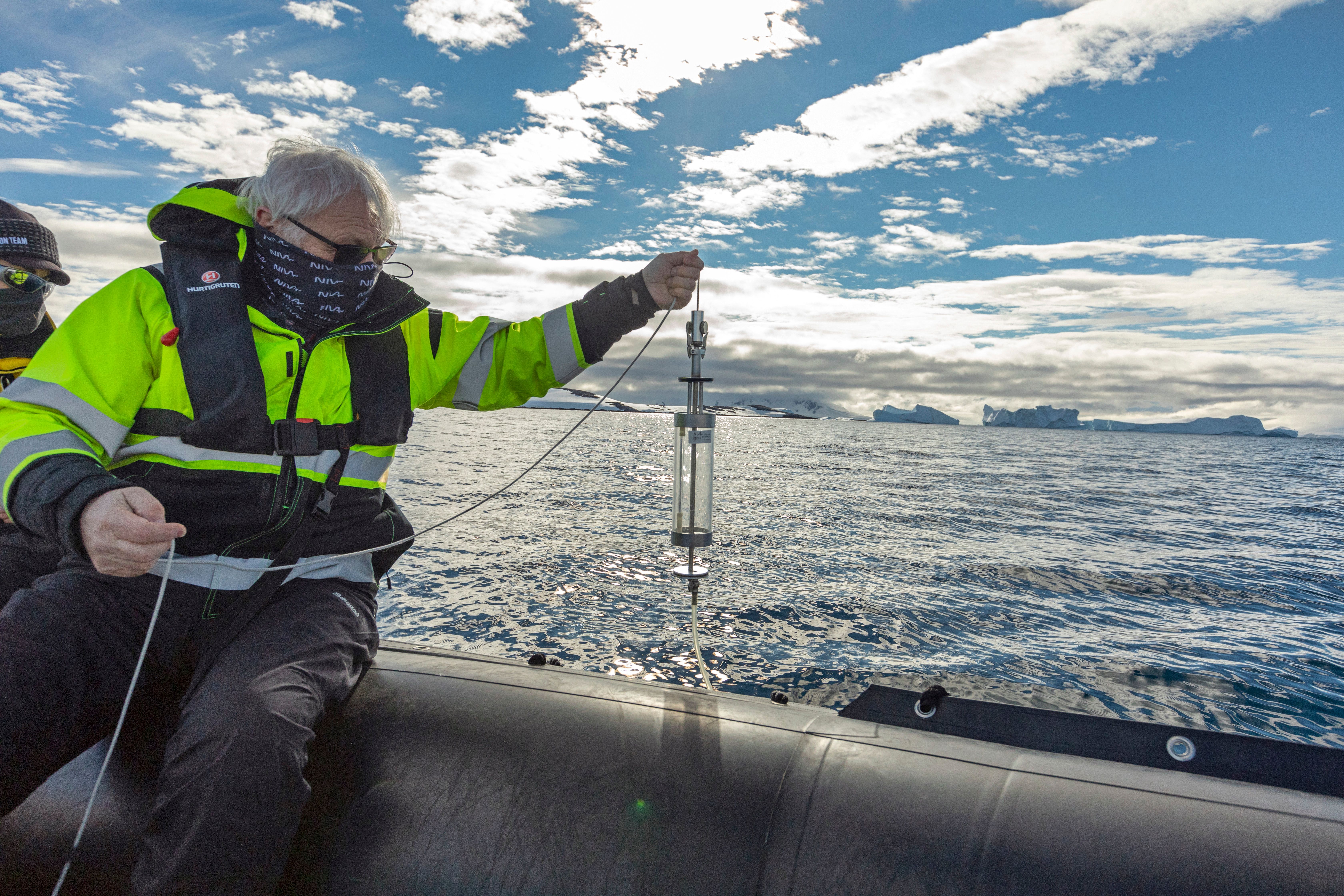 Scientific research on a HX Antarctica expedition