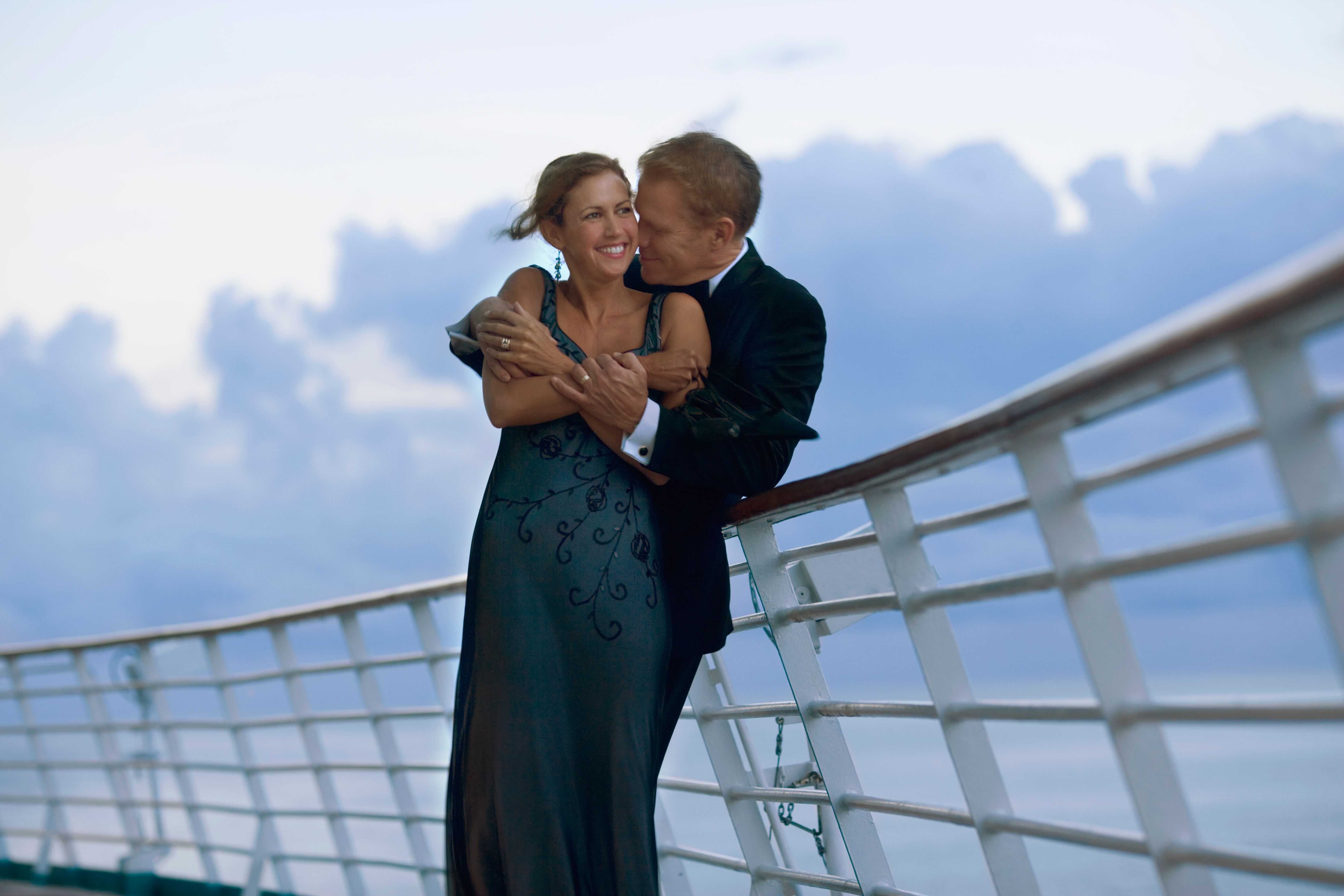 couple formal night on cruise