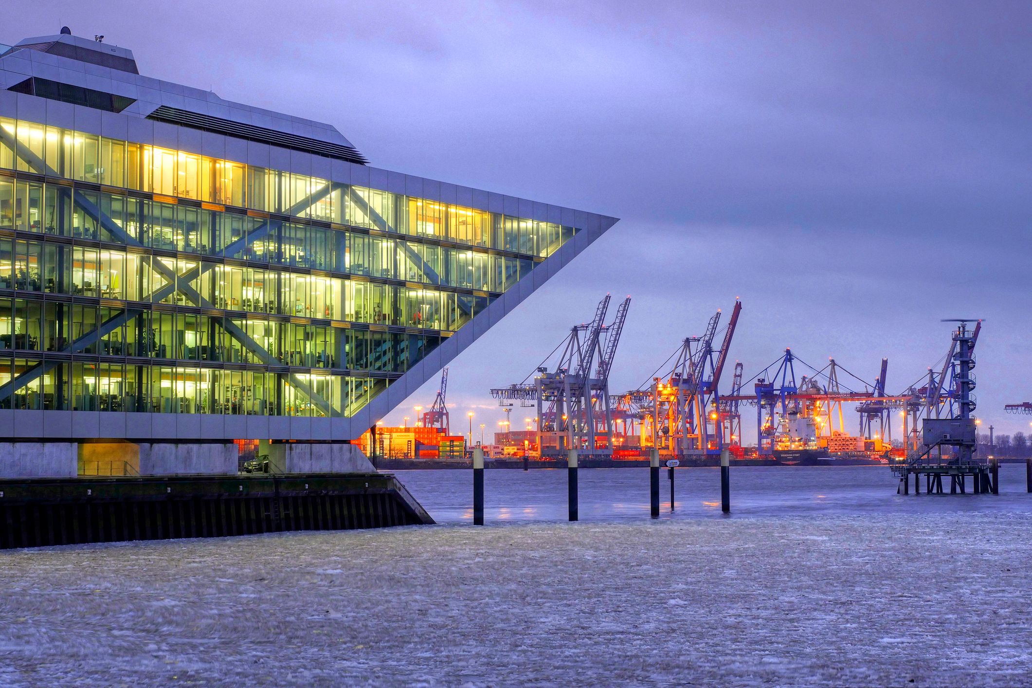 Hamburg cruise terminal