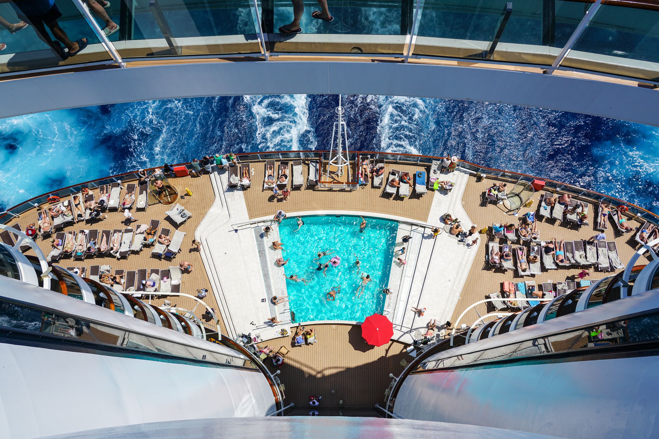 MSC swimming pool
