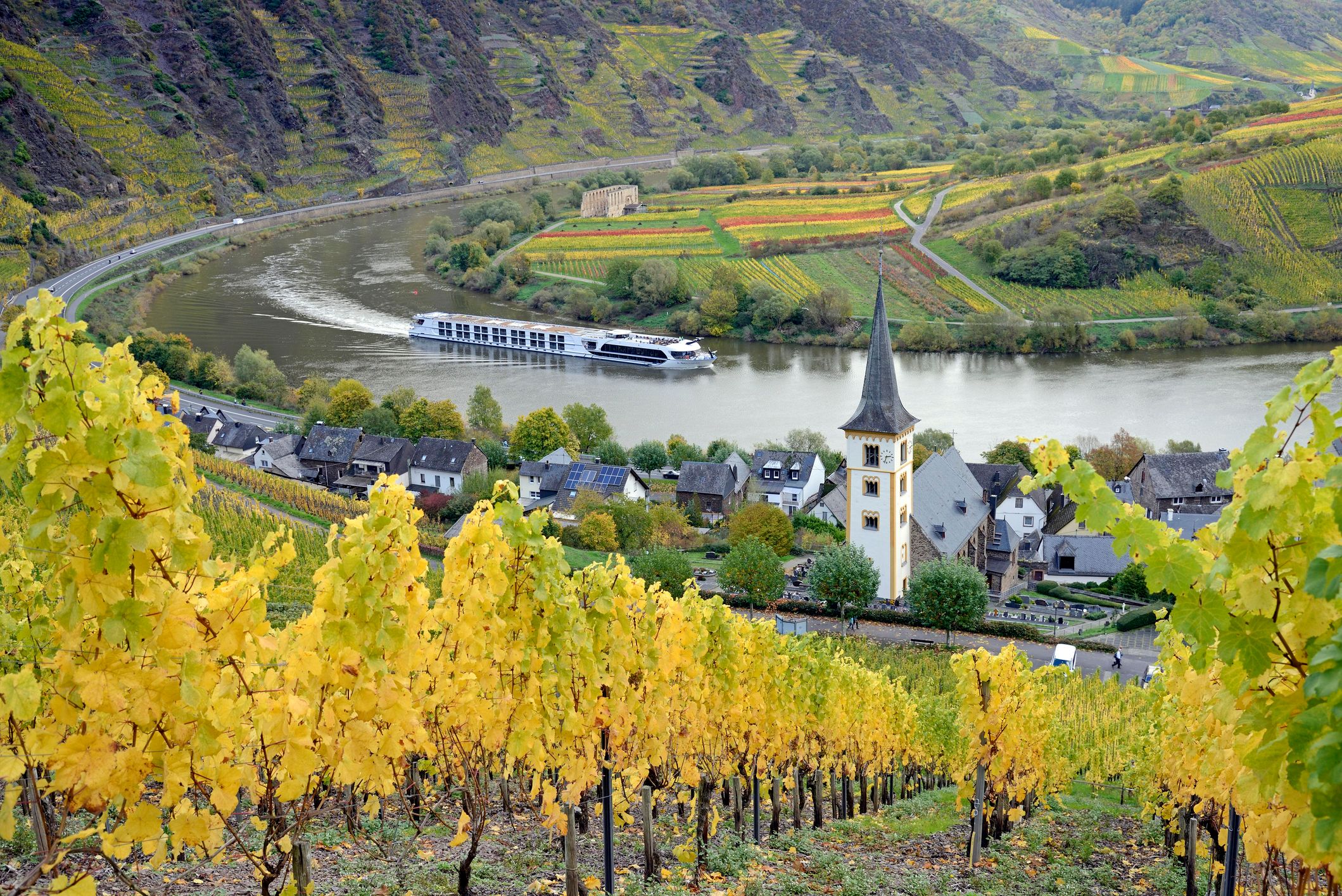 River cruise, danube