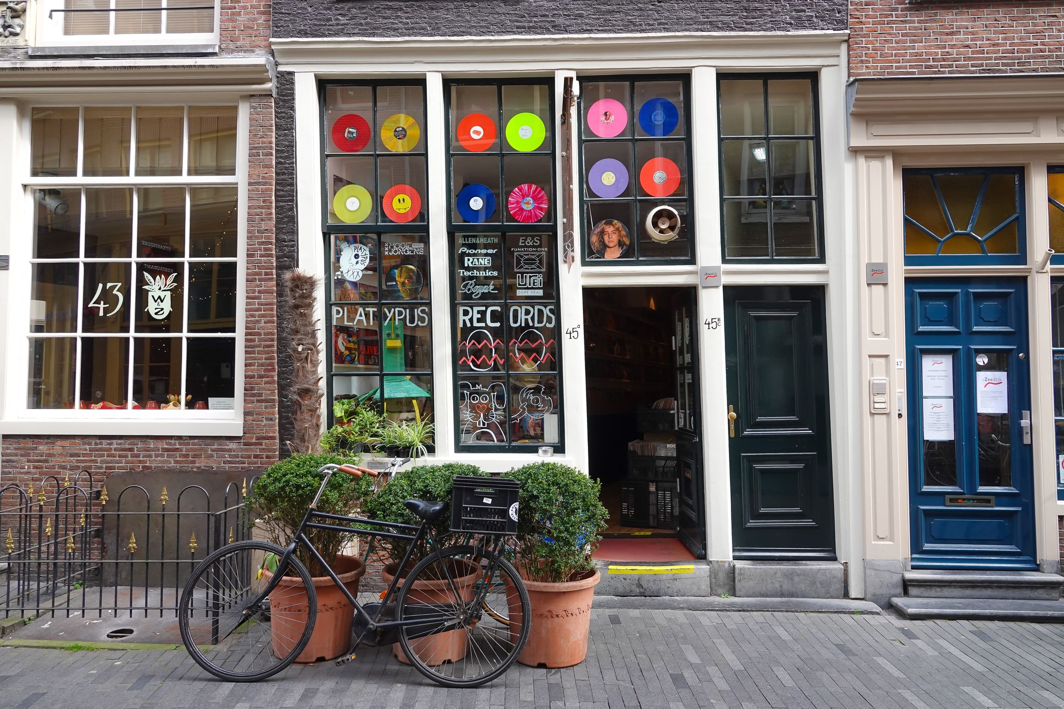 amsterdam vinyl shop