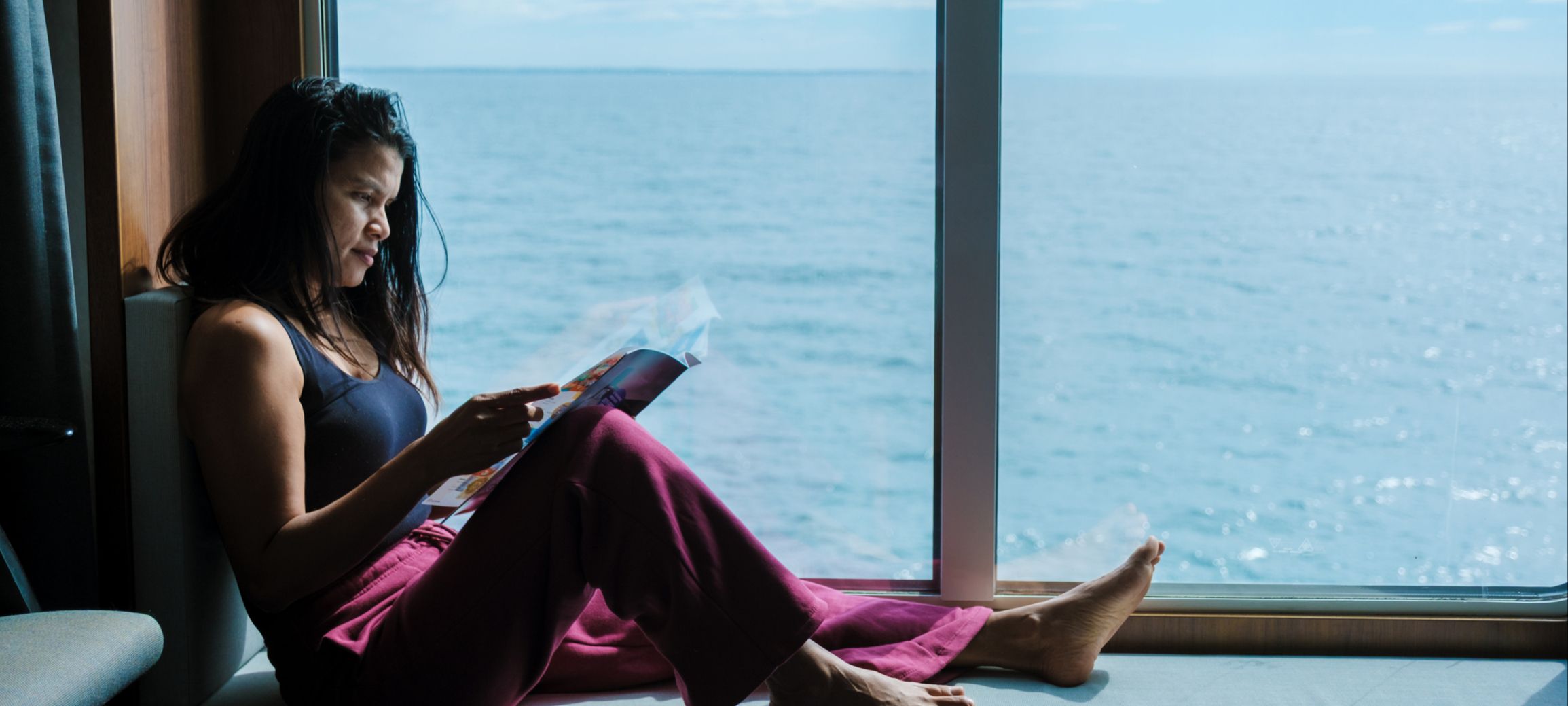 reading on cruise ship
